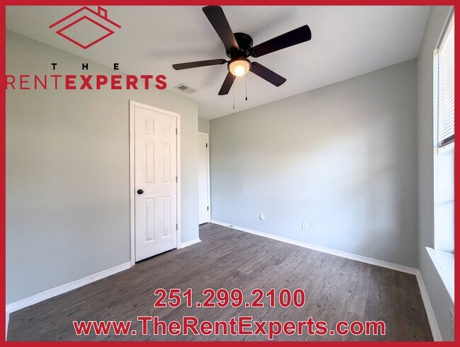 Foto del edificio - 784 Trailwood Dr E