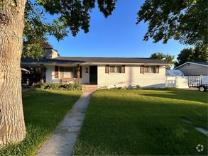 Building Photo - 346 E 200 N