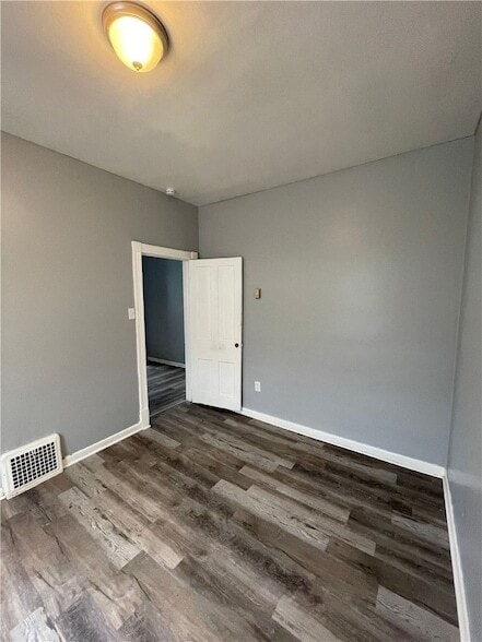 Building Photo - 139 N Water Ave