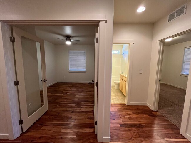 Building Photo - 120 S Voyage Ave