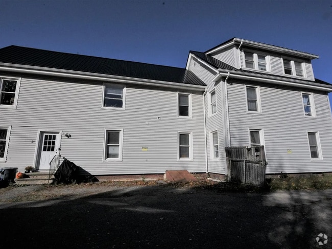 Building Photo - 7 Brimmer St