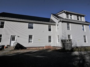 Building Photo - 7 Brimmer St