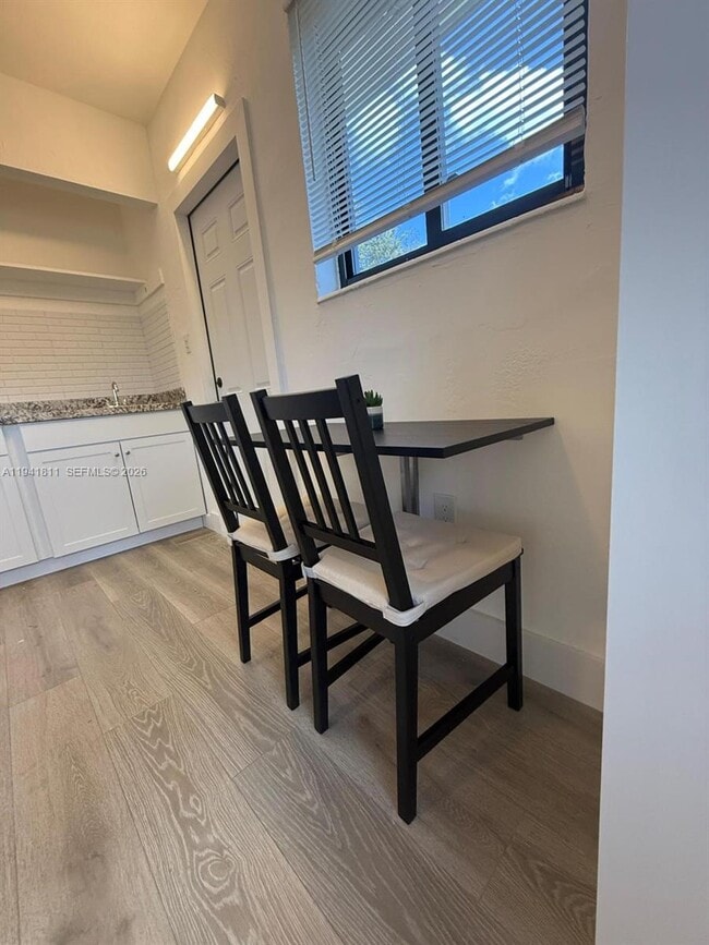 Foto del edificio - 125 NW 197th St