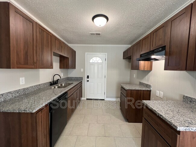 Building Photo - 1202 Canfield Ave