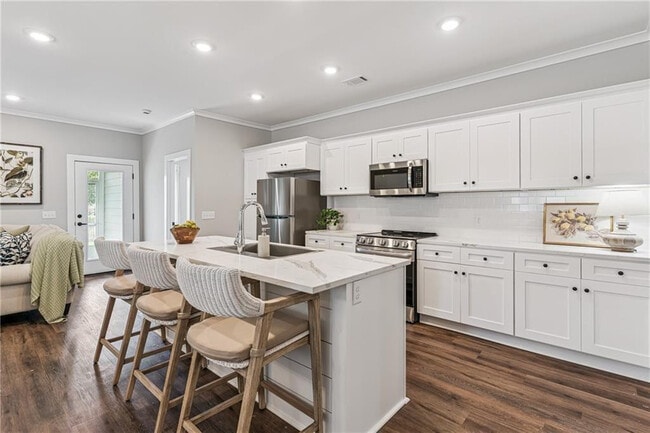 Building Photo - 313 Bottlebrush Walk