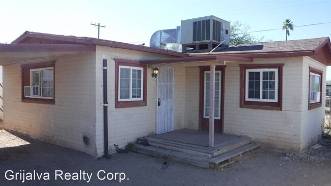 Building Photo - 2 br, 1 bath House - 1145 E. 28th St.