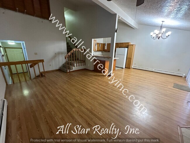 Building Photo - 6841 Tamir Ave - Duplex for Rent