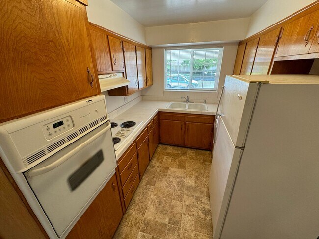 Building Photo - Del Dayo Duplex | 1449-1451 Gary Way