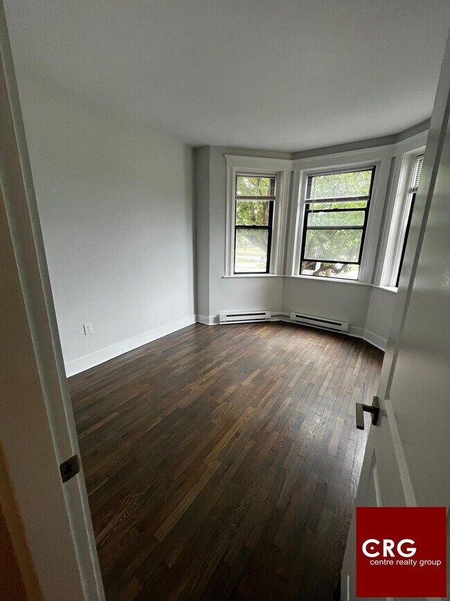 Building Photo - 81-83 Park Dr. Unit 1A