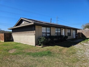 Building Photo - 3618 Curry Ln