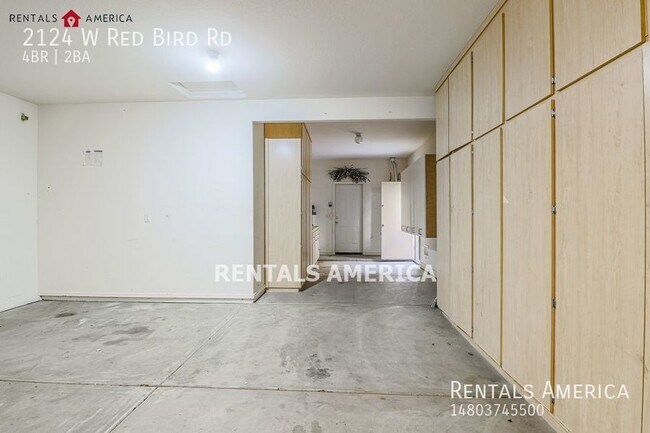 Building Photo - Beautifully Designed Single Story Home in ...