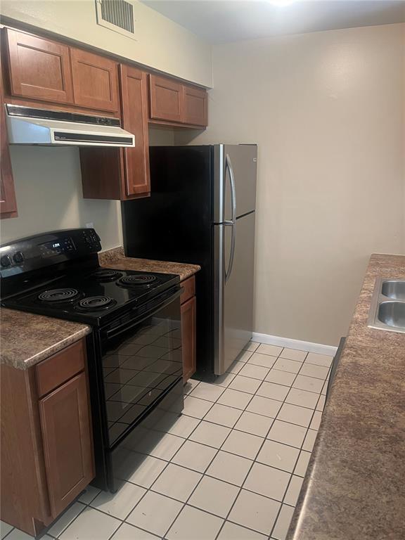 Foto del edificio - 1112 Princewood Dr