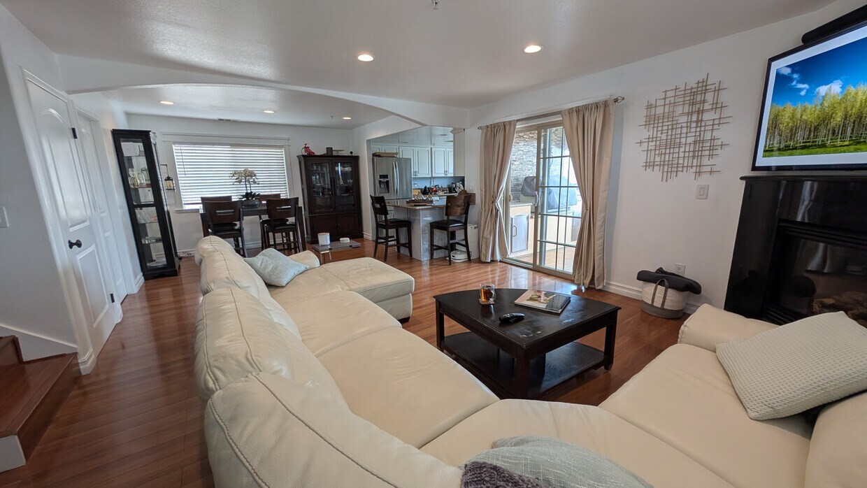 Living room - 1520 W 227th St