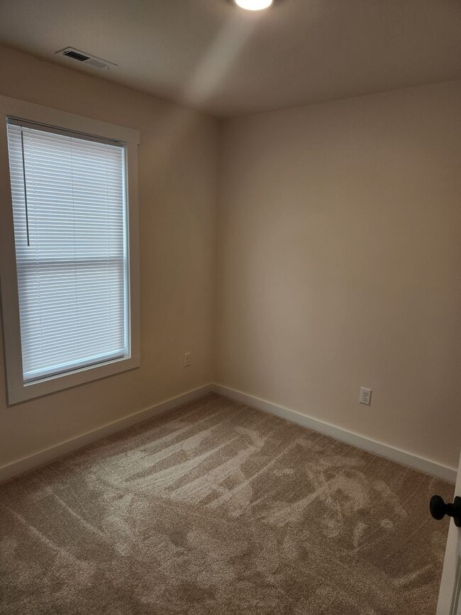 Building Photo - Blackstone-New Construction 3 Bed 2.5 Bath Townhouse-Fort Pickett Area