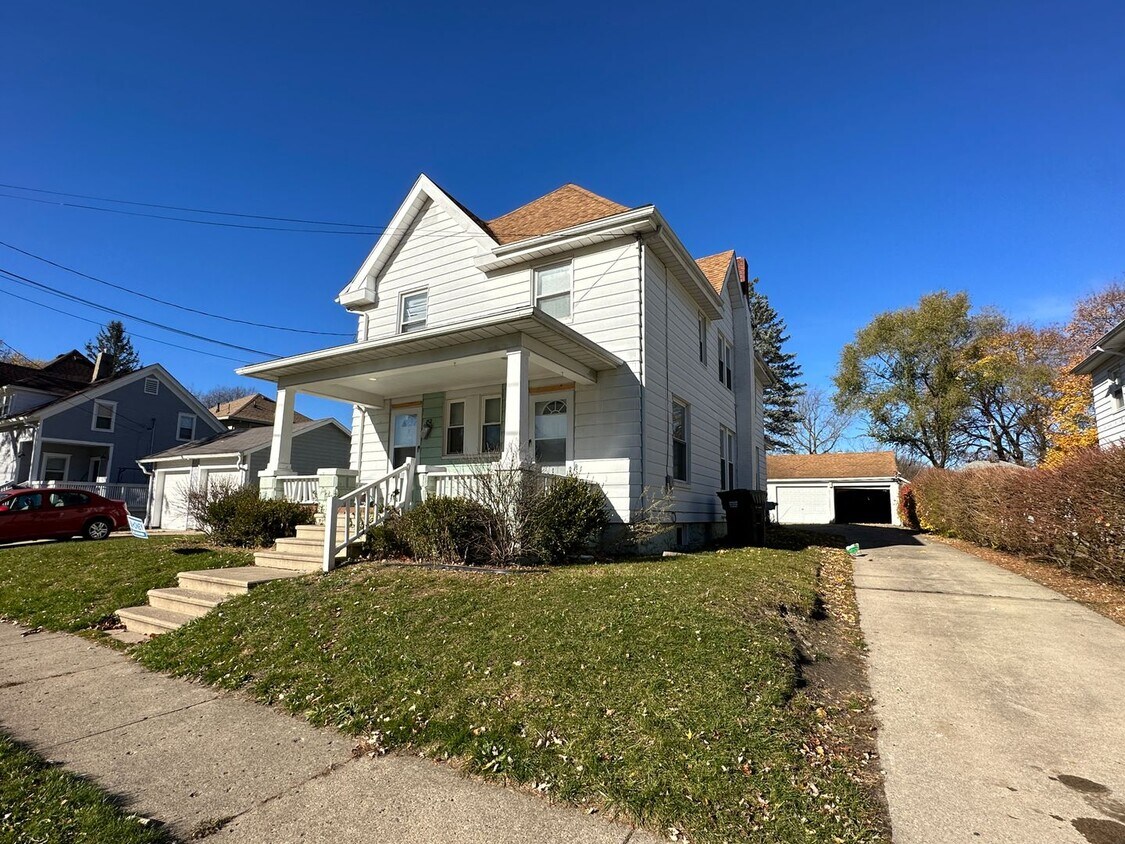 Foto principal - 310-312 Randolph St