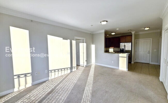 Foto del edificio - 925 Ingleside Ave