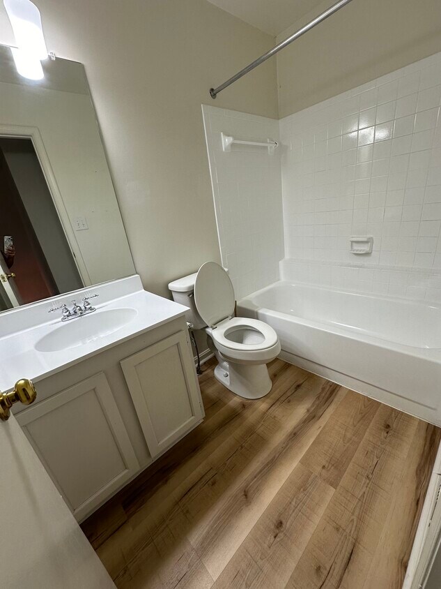 Foto principal - 6114 Stonepath Cir