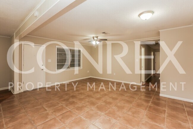 Building Photo - 3331 Lanell Ln