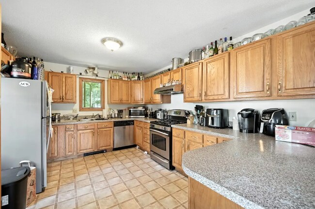 Photo - 39 Valley Ln House