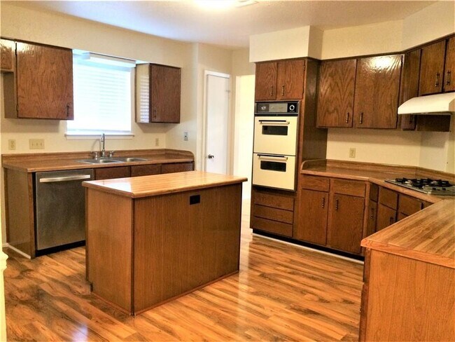 Foto del edificio - 11418 Powder Mill Trail