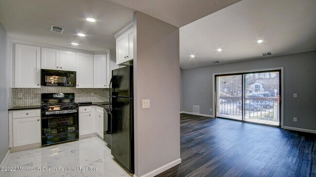 Building Photo - 203 Sunshine Ct