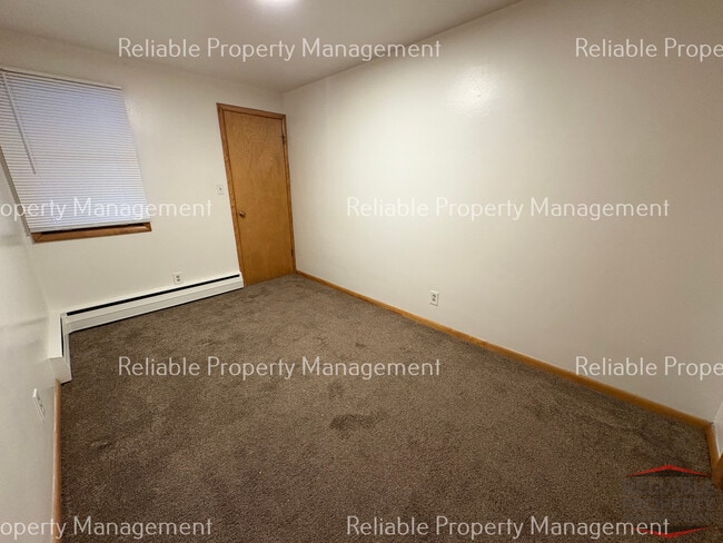 Building Photo - 974 I St