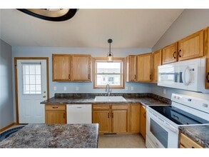 Building Photo - 1728 Ponderosa Ln