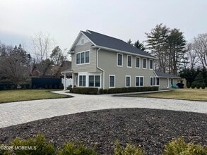 Building Photo - 41 Brookwillow Ave