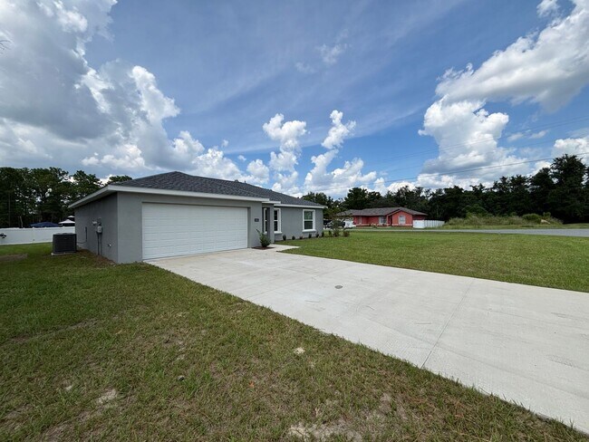 Foto del edificio - 4365 SW 151st St