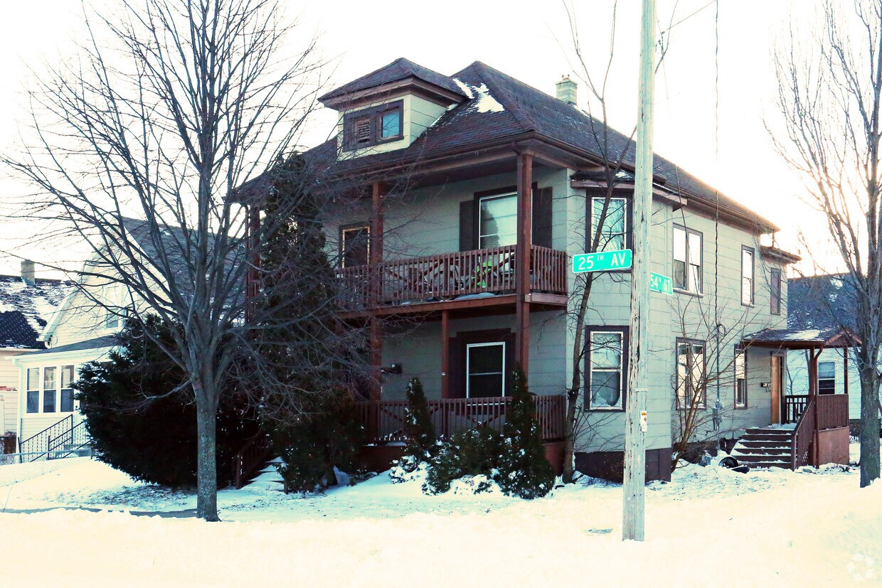 Foto principal - 235 N Water St
