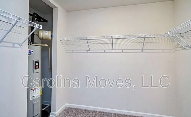 Foto del edificio - 523 Springtime Ln