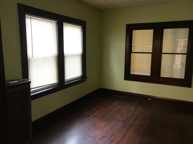 Living room - 2403 5th St NE