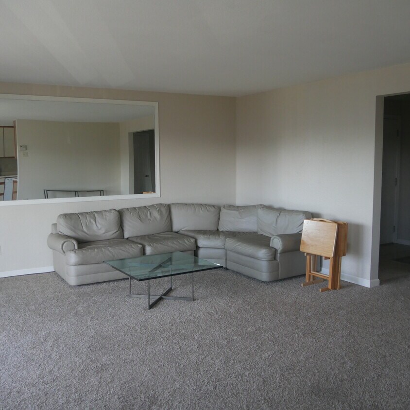 Large open space living room - 23009 Marine View Dr S