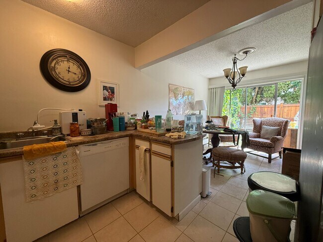 Photo du bâtiment - 849 Westview Crescent