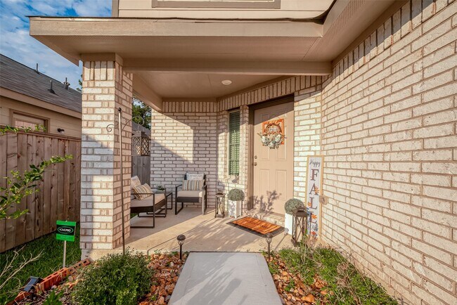 Foto del edificio - 4612 Peralta Hts Wy