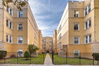Building Photo - 4412 N St Louis Ave
