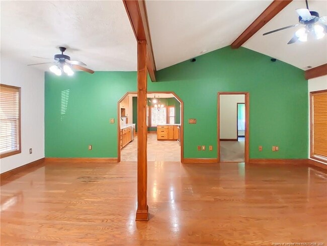 Foto del edificio - 9310 Creek Path Pl