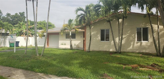 Building Photo - 10601 SW 200th St