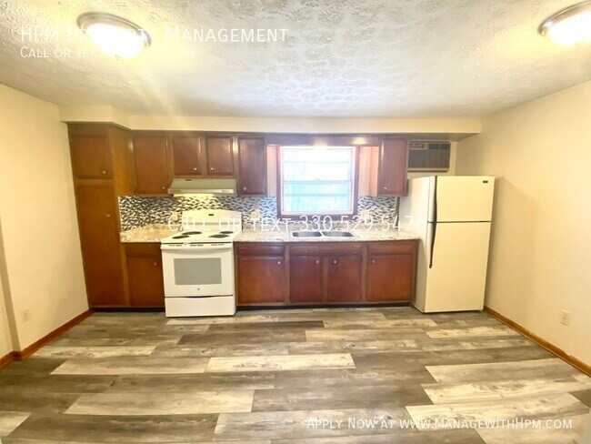 Foto del edificio - 5877 Portage St NW