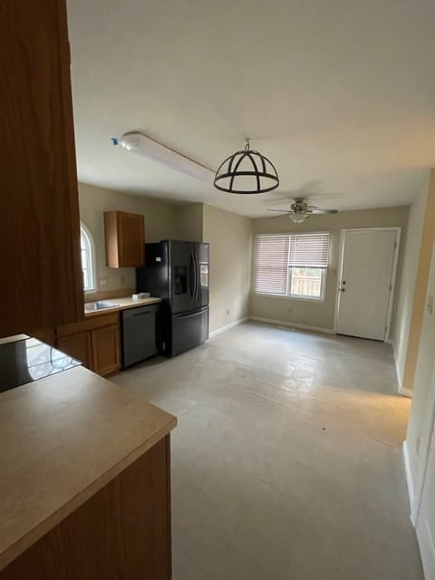 Building Photo - 4028 Iron Horse Rd