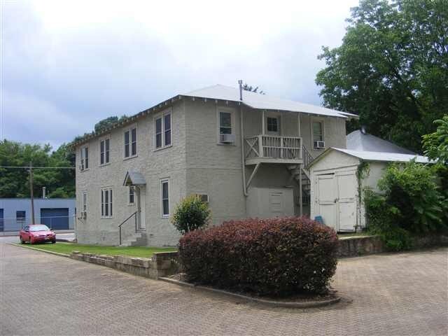 Building Photo - 316 Hazel St