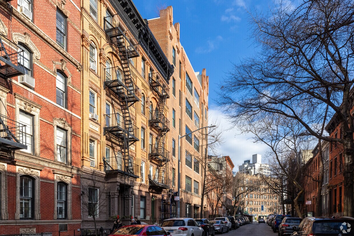 Foto principal - 247-251 W 12th St