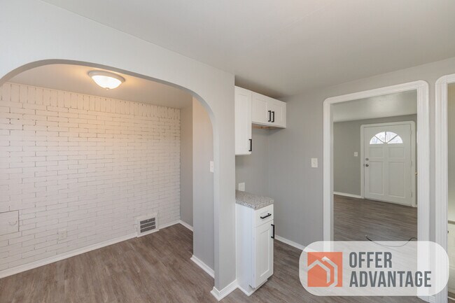 Foto del edificio - 19301 Ormiston Ave