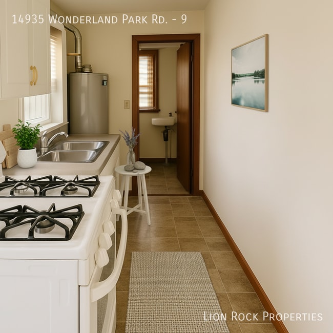 Building Photo - 14935 Wonderland Park Rd