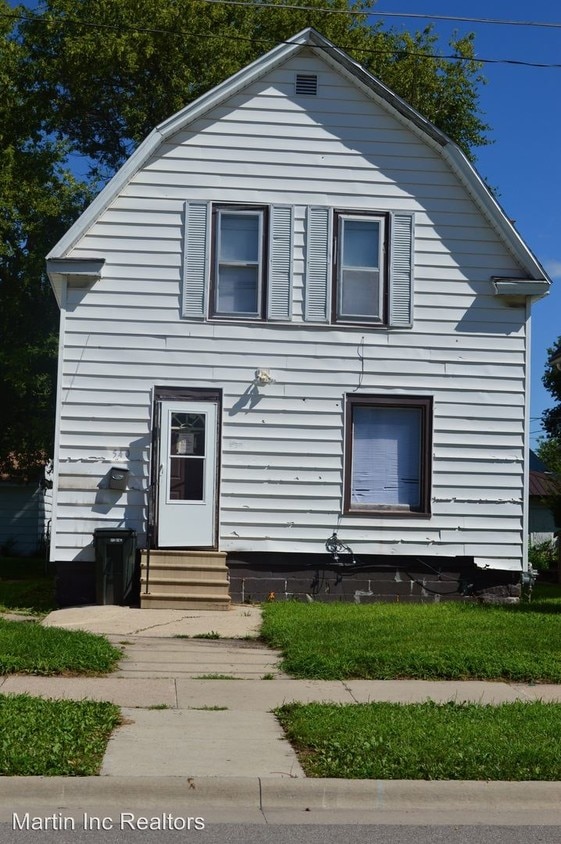 540 Dawson St, Waterloo, IA 50703 House Rental in Waterloo, IA