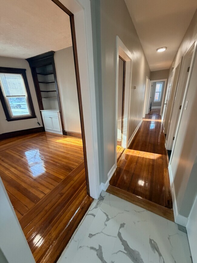 Foto del edificio - 1238 Blue Hill Ave