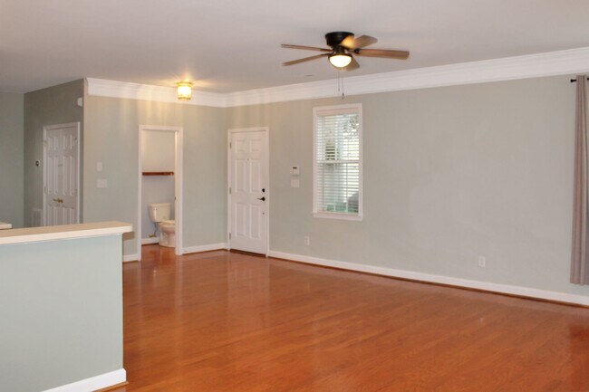 Foto del edificio - 1054 Bristlecone Ln