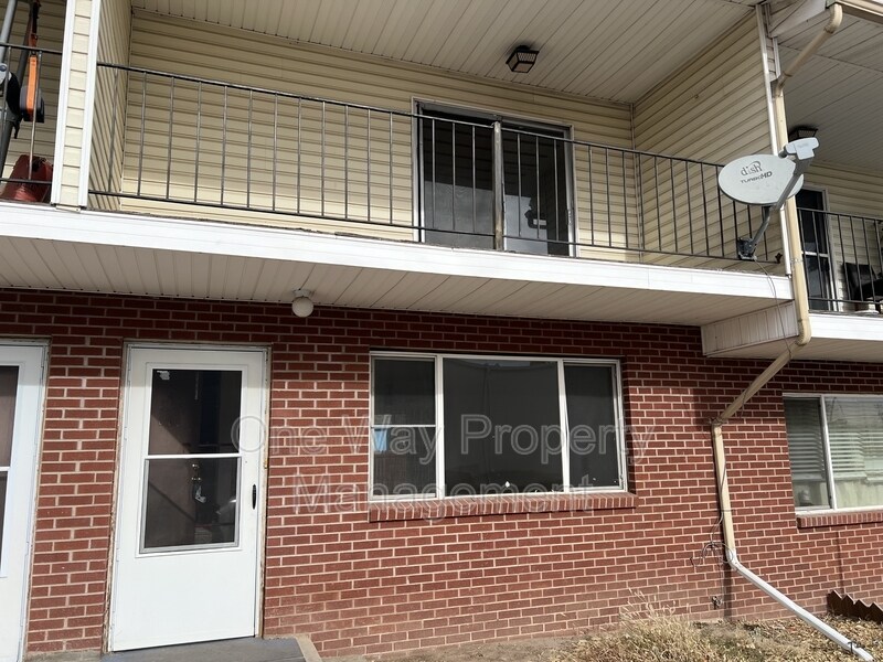 Foto principal - 2415 6th Ave