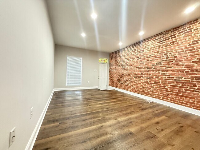 Building Photo - Beautiful Three-Bedroom Home In Baltimore