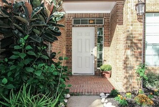 Building Photo - 1502 Brook Grove Dr